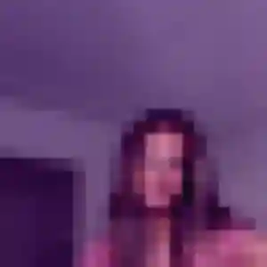 Contacte Ursula, 28 ans à Grosseto-Prugna en t'inscrivant
