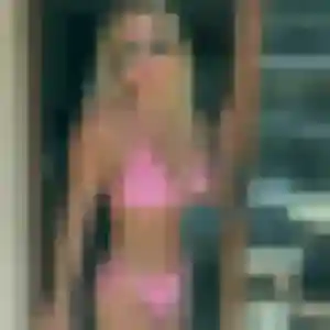 Photo exclusive de Agathe, 19 ans à Jouques - rencontre coquine