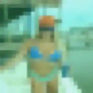 Sexy Sarah, 29 ans à La Londe-les-Maures - voir sa photo