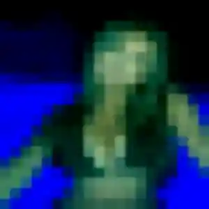 Daphne, 35 ans, en ligne à Saint-Zacharie pour une rencontre coquine