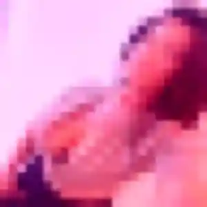 Fleur, 29 ans, en ligne à Trets pour une rencontre coquine